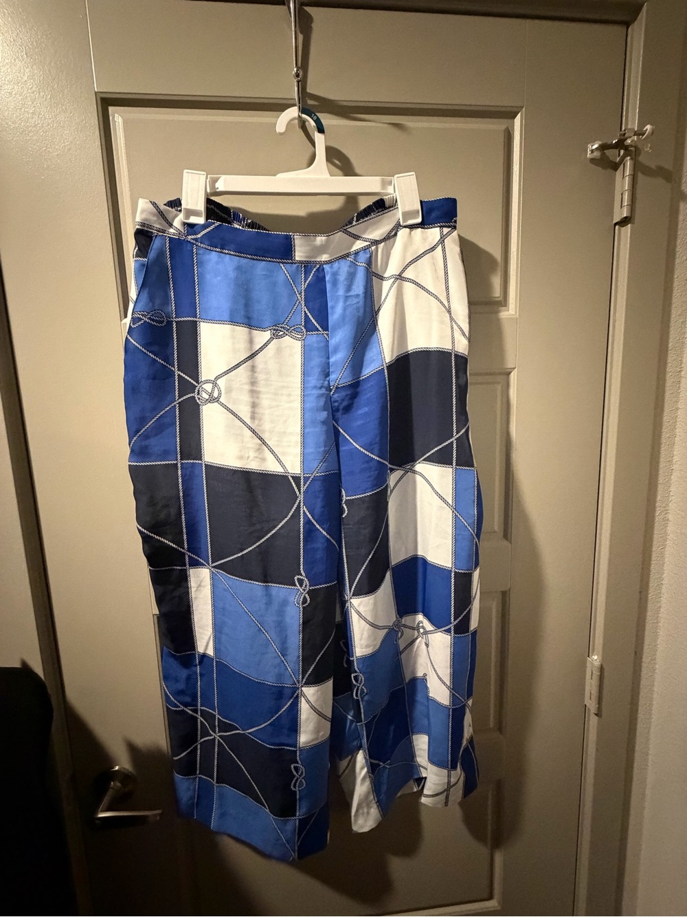 Charter Club Blue & White Patterned Cropped wide pants